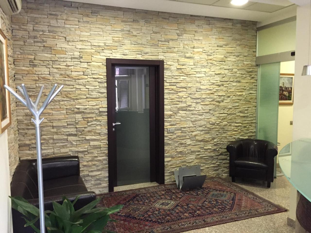 Bergamo Center Rooms ภายนอก รูปภาพ
