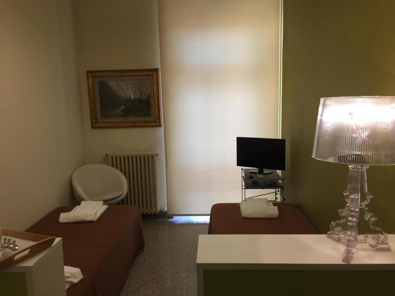 Bergamo Center Rooms ภายนอก รูปภาพ